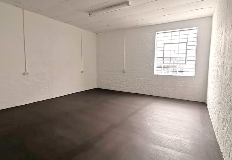 To Let Commercial Property for Rent in Paarden Eiland Western Cape